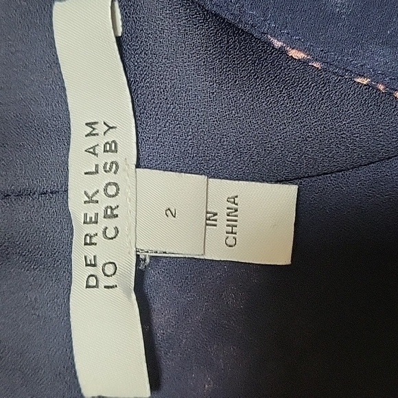 Derek Lam 10 Crosby Blue with Pink Floral V-Neck Flowy Sleeveless Top - Sz 2 - Picture 6 of 7